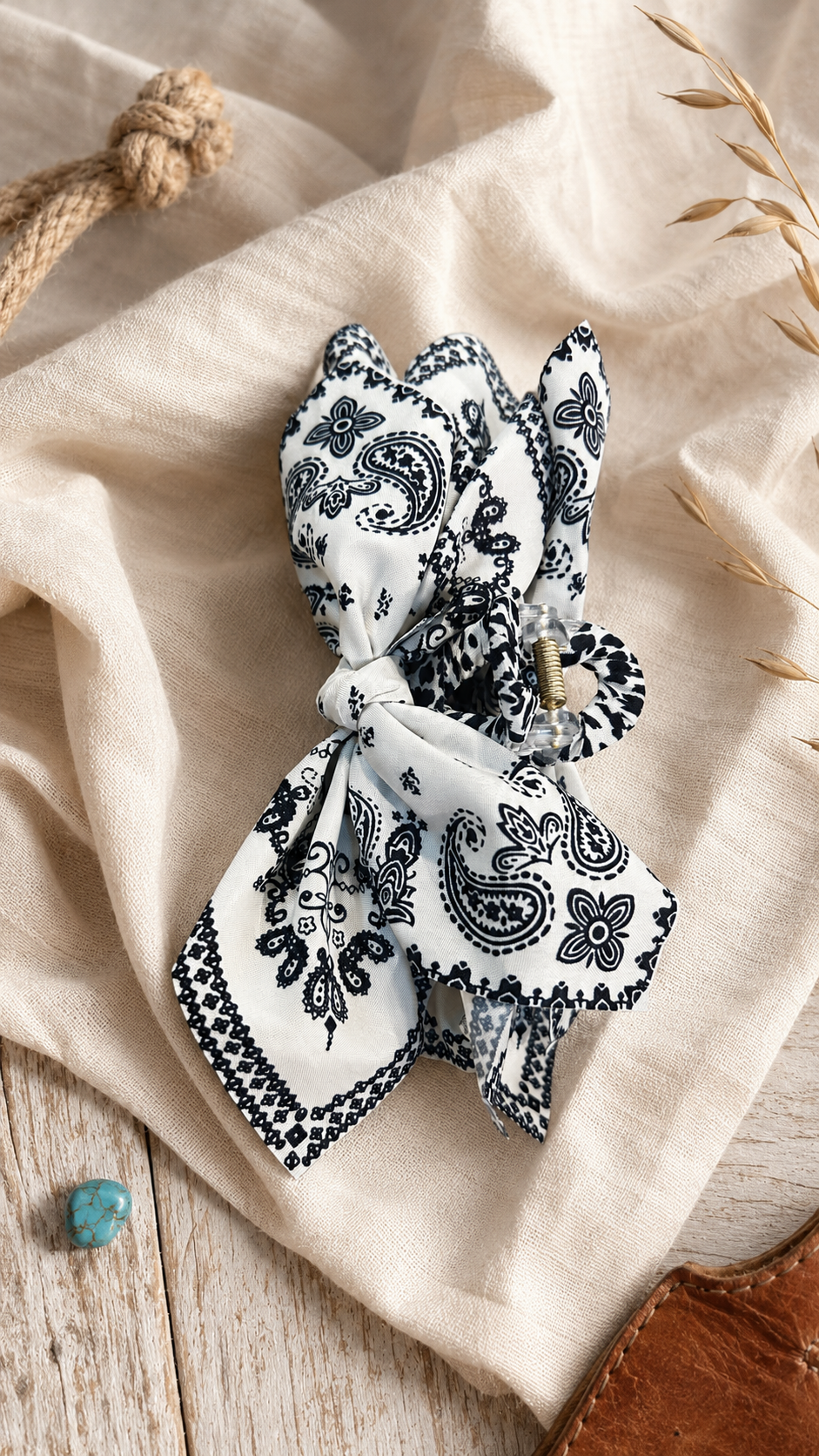Black and White Print Bow Hair Clips saltwaterandsaddles